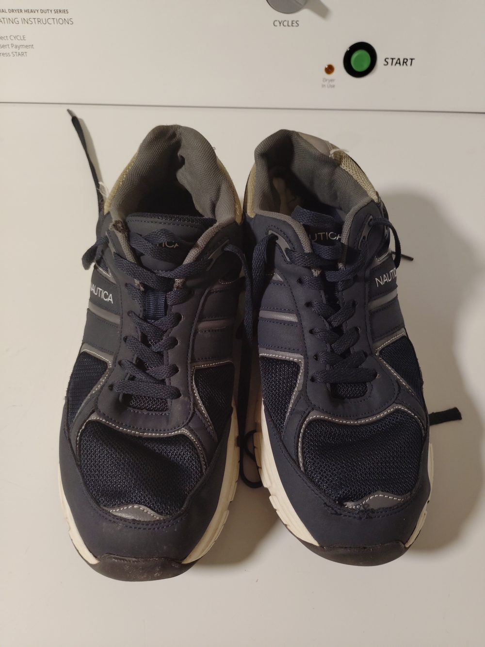 Nautica Men's Navy and White Mesh Athletic Sneakers